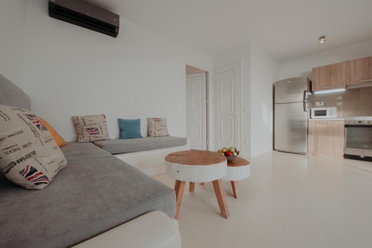 Adel Private Suites Mykonos Town Exterior photo